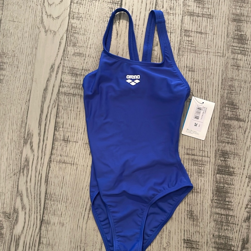 NWT - Arena swimsuit - size 26